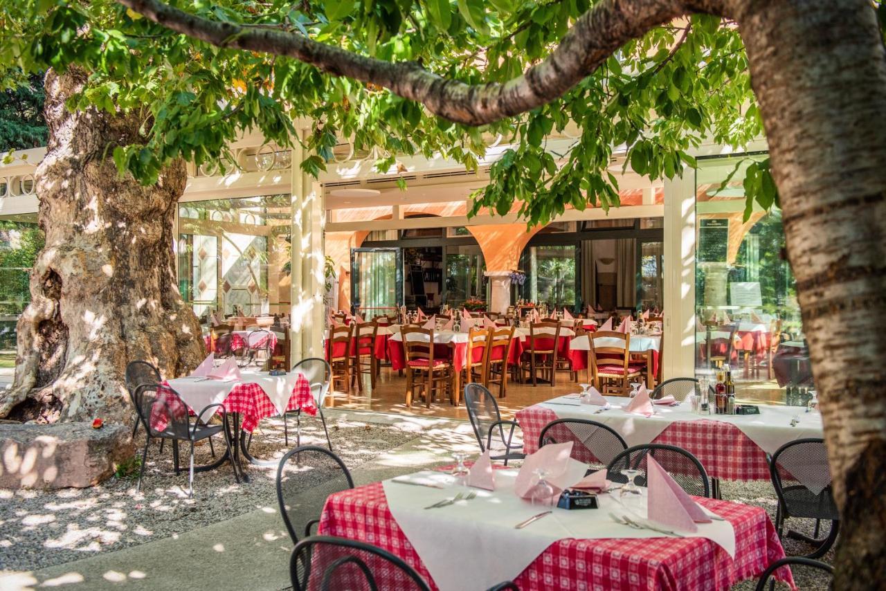 Albergo Al Platano Caprino Veronese Exteriér fotografie