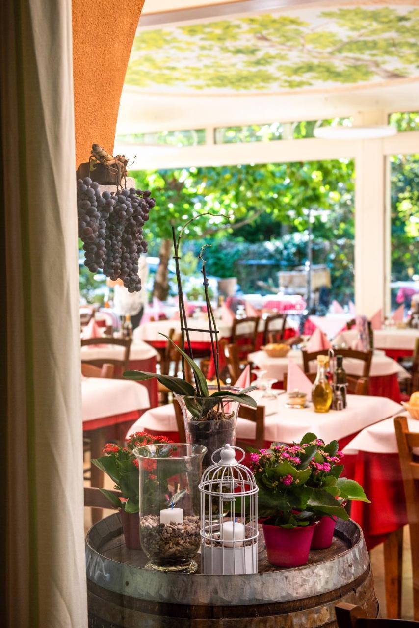 Albergo Al Platano Caprino Veronese Exteriér fotografie