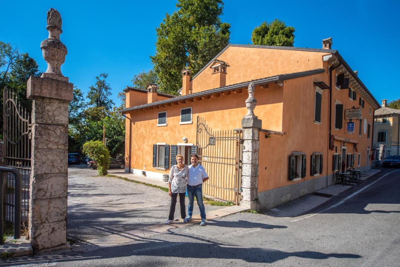 Albergo Al Platano Caprino Veronese Exteriér fotografie