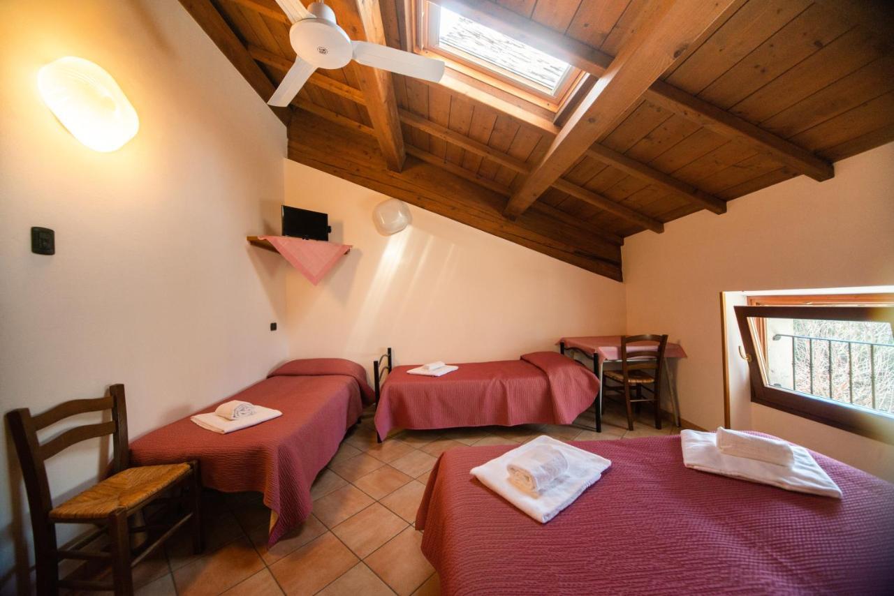 Albergo Al Platano Caprino Veronese Exteriér fotografie