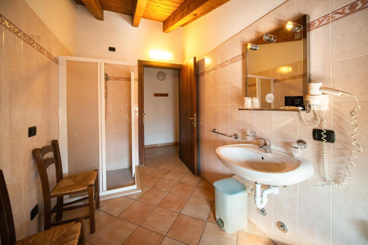 Albergo Al Platano Caprino Veronese Exteriér fotografie